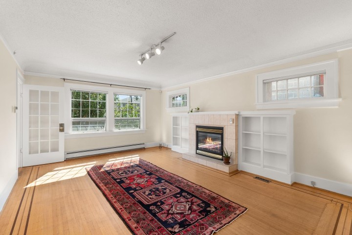 Photo 5 at 909 W 18th Avenue, Cambie, Vancouver West