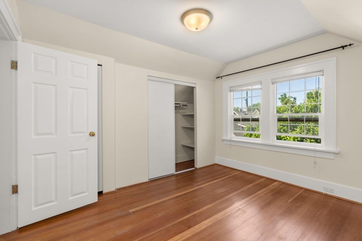 Photo 19 at 909 W 18th Avenue, Cambie, Vancouver West