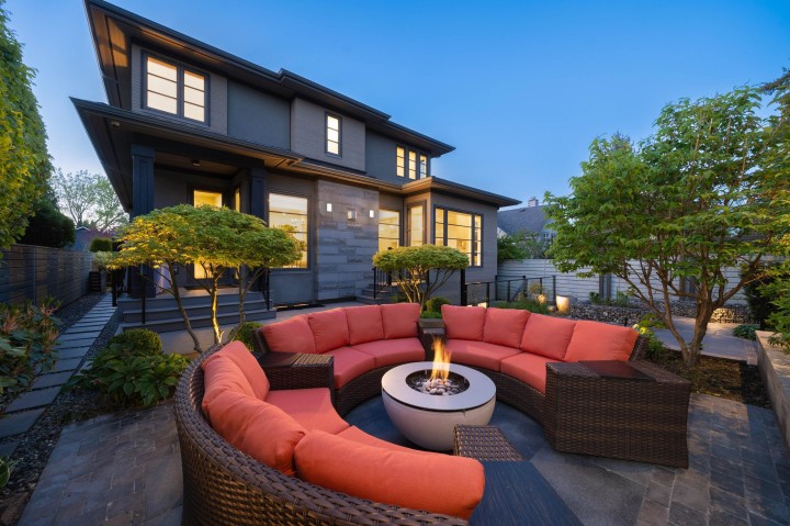 Photo 1 at 2820 W 32nd Avenue, MacKenzie Heights, Vancouver West