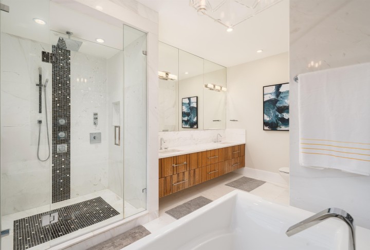 Photo 21 at 2820 W 32nd Avenue, MacKenzie Heights, Vancouver West