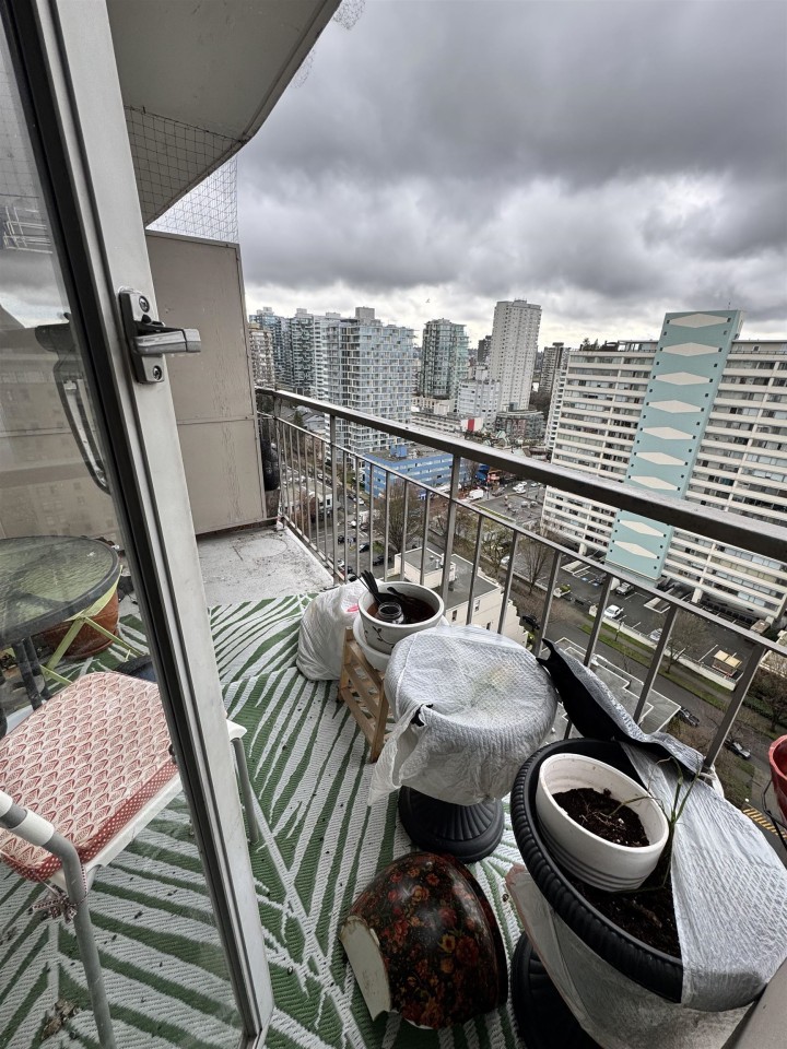 Photo 8 at 2003 - 1850 Comox Street, West End VW, Vancouver West