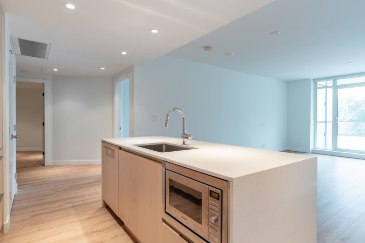 Photo 9 at 401 - 1500 Fern Street, Lynnmour, North Vancouver