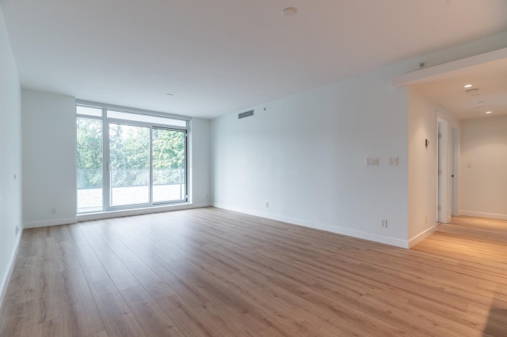 Photo 11 at 401 - 1500 Fern Street, Lynnmour, North Vancouver