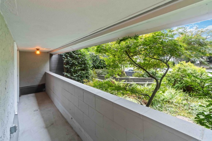 Photo 23 at 102 - 1352 W 10th Avenue, Fairview VW, Vancouver West