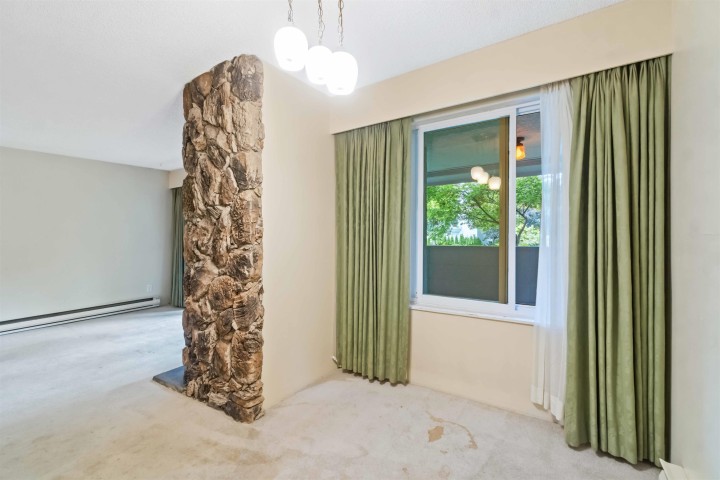 Photo 13 at 102 - 1352 W 10th Avenue, Fairview VW, Vancouver West