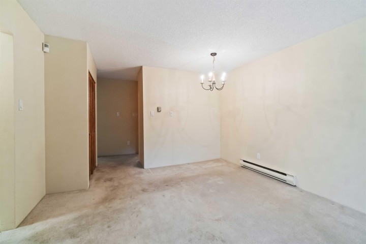 Photo 10 at 102 - 1352 W 10th Avenue, Fairview VW, Vancouver West