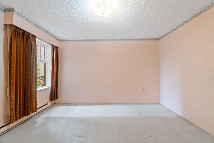 Photo 18 at 102 - 1352 W 10th Avenue, Fairview VW, Vancouver West