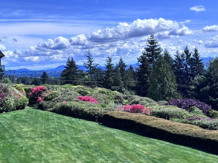 Photo 27 at 49 - 2202 Folkestone Way, Panorama Village, West Vancouver