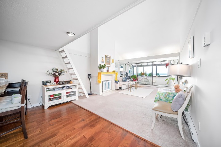 Photo 2 at 49 - 2202 Folkestone Way, Panorama Village, West Vancouver