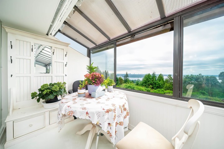 Photo 16 at 49 - 2202 Folkestone Way, Panorama Village, West Vancouver