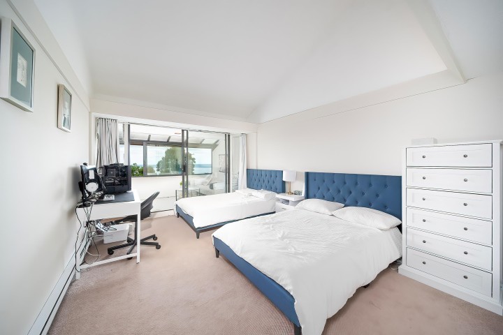 Photo 12 at 49 - 2202 Folkestone Way, Panorama Village, West Vancouver