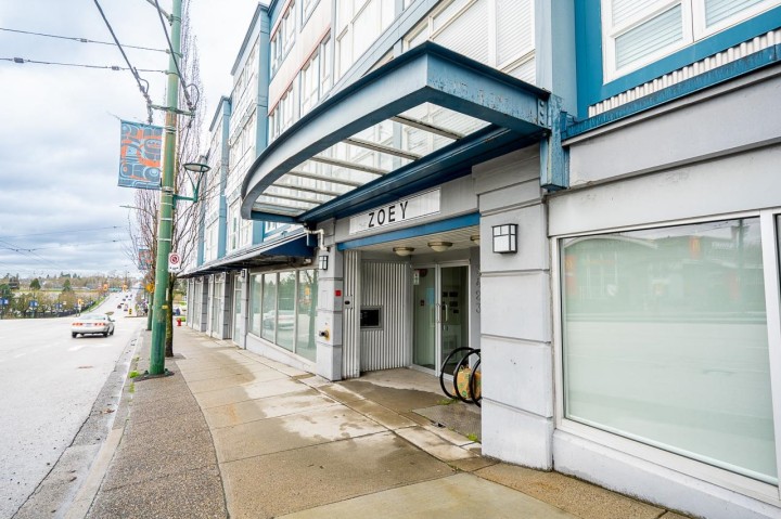 Photo 4 at 303 - 3423 E Hastings Street, Hastings Sunrise, Vancouver East