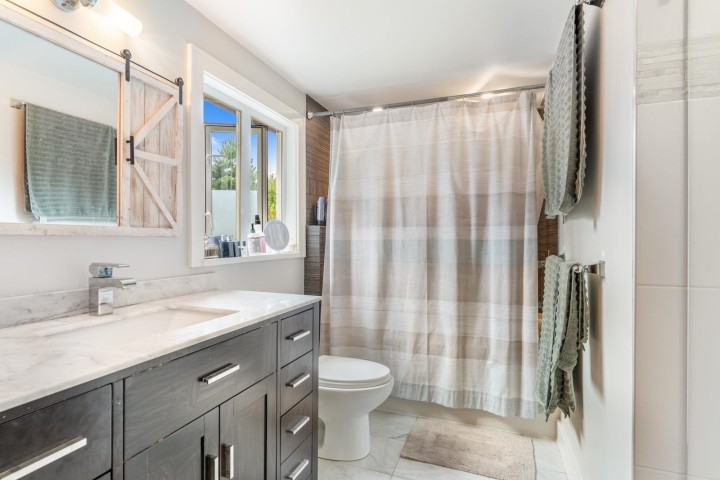 Photo 13 at 3760 Bayridge Avenue, Bayridge, West Vancouver