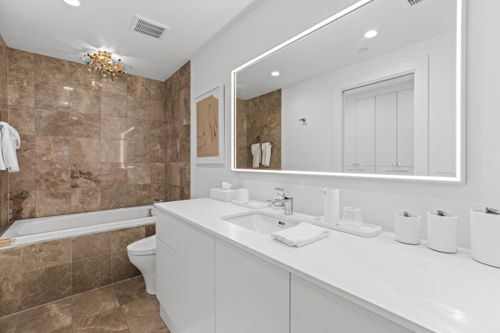 Photo 14 at 701 - 628 Kinghorne Mews, Yaletown, Vancouver West