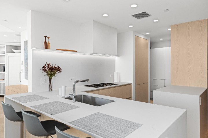 Photo 4 at 701 - 628 Kinghorne Mews, Yaletown, Vancouver West