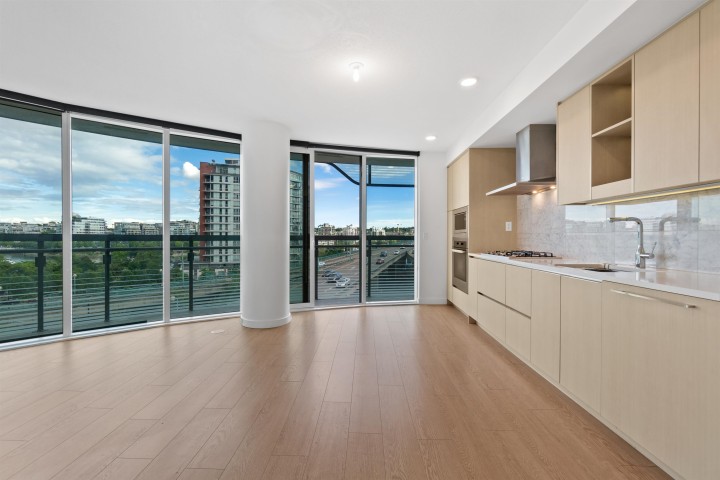 Photo 27 at 684 - 87 Nelson Street, Yaletown, Vancouver West