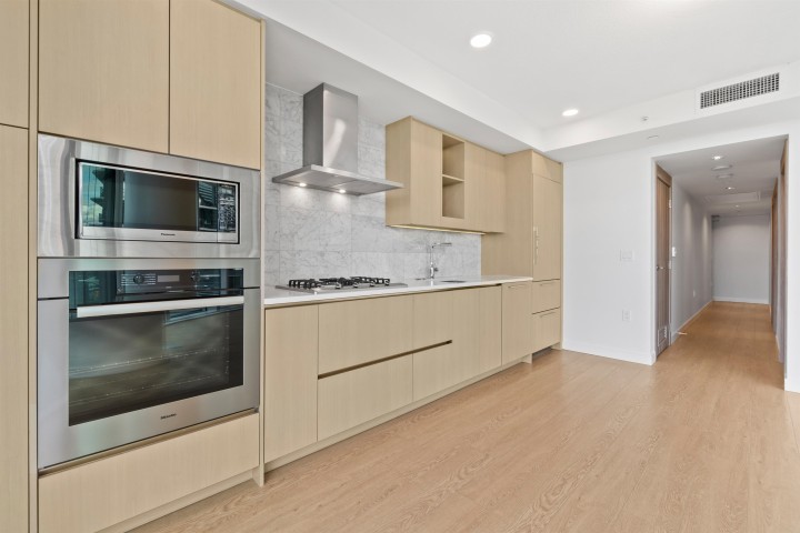 Photo 7 at 684 - 87 Nelson Street, Yaletown, Vancouver West