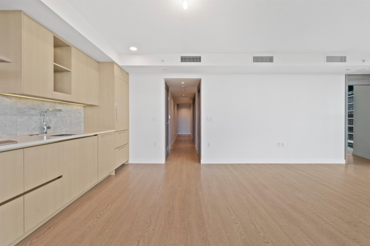 Photo 9 at 684 - 87 Nelson Street, Yaletown, Vancouver West