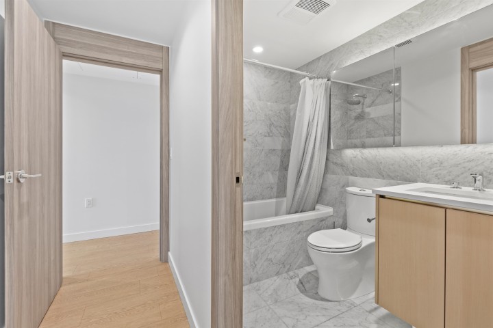 Photo 14 at 684 - 87 Nelson Street, Yaletown, Vancouver West