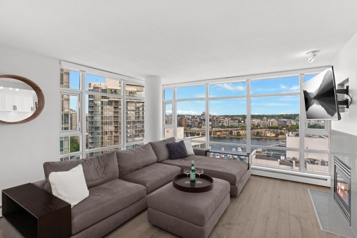 Photo 12 at 2006 - 198 Aquarius Mews, Yaletown, Vancouver West