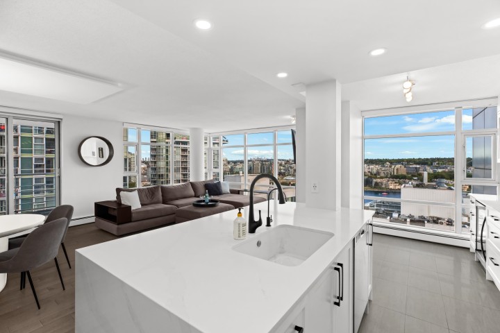 Photo 7 at 2006 - 198 Aquarius Mews, Yaletown, Vancouver West