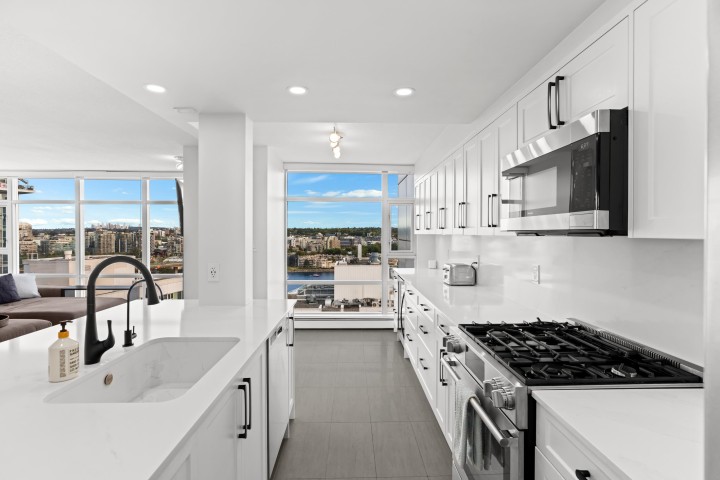 Photo 8 at 2006 - 198 Aquarius Mews, Yaletown, Vancouver West