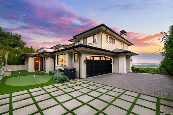 Photo 3 at 1485 Camelot Road, Chartwell, West Vancouver