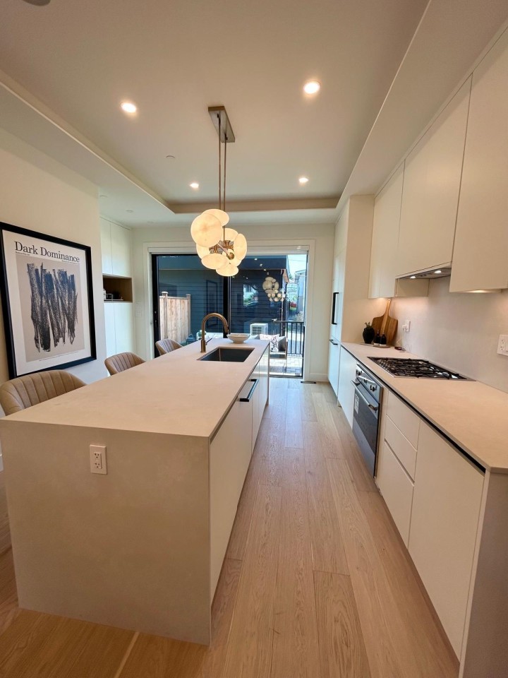 Photo 12 at 1 - 4895 Moss Street, Collingwood VE, Vancouver East