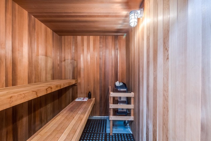 Photo 26 at 554 Newcroft Place, Cedardale, West Vancouver