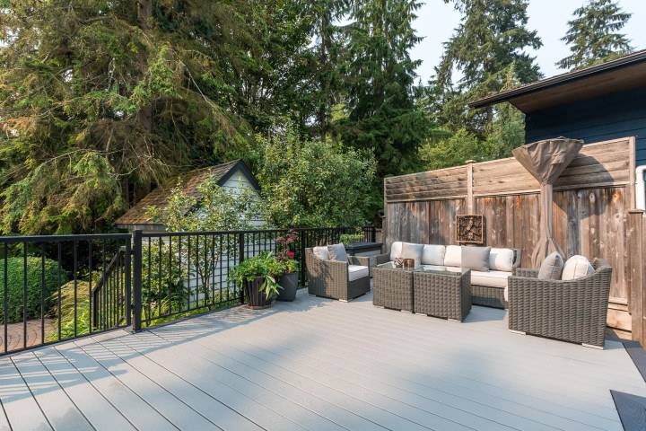 Photo 32 at 554 Newcroft Place, Cedardale, West Vancouver