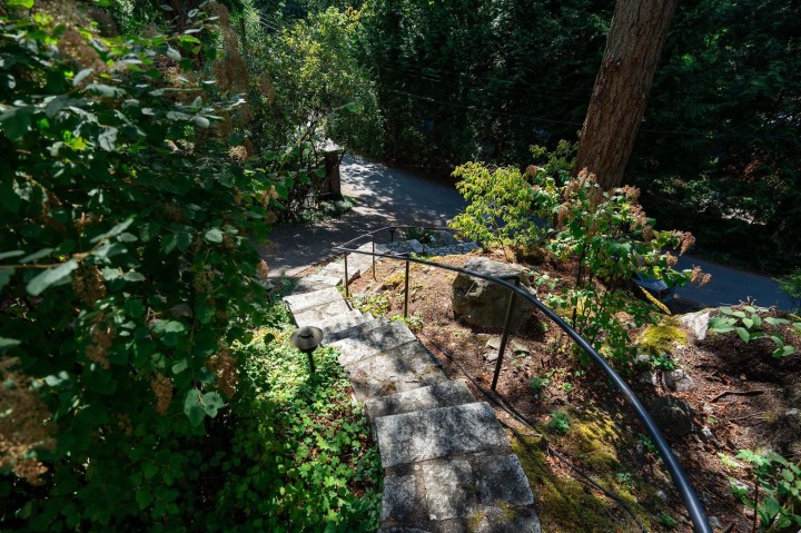 Photo 32 at 5061 Bear Lane, Caulfeild, West Vancouver