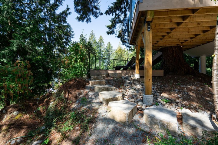 Photo 31 at 5061 Bear Lane, Caulfeild, West Vancouver