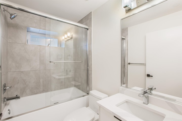 Photo 17 at 3336 W 14th Avenue, Kitsilano, Vancouver West