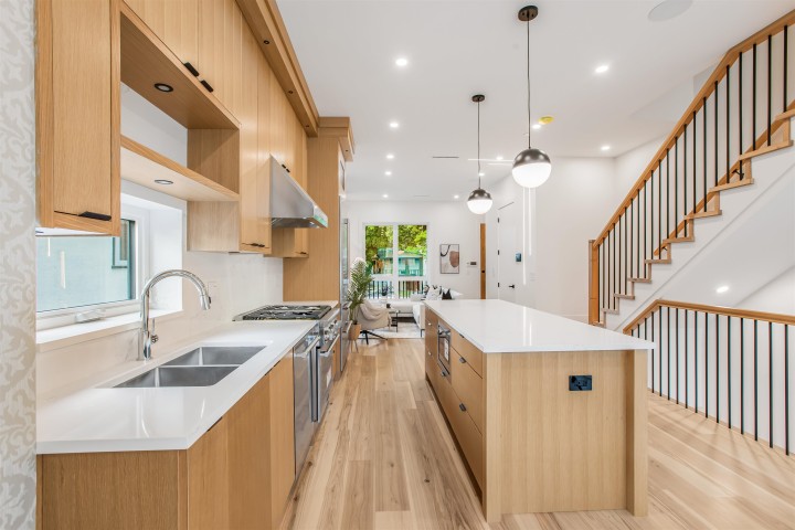 Photo 12 at 3336 W 14th Avenue, Kitsilano, Vancouver West