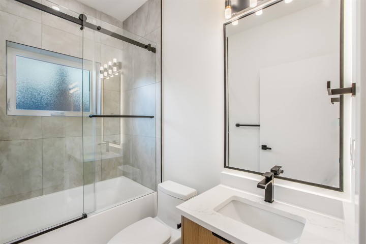 Photo 26 at 3336 W 14th Avenue, Kitsilano, Vancouver West