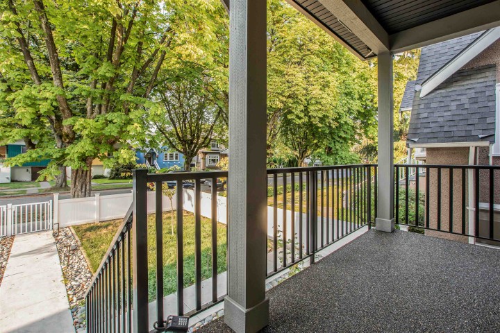 Photo 3 at 3336 W 14th Avenue, Kitsilano, Vancouver West