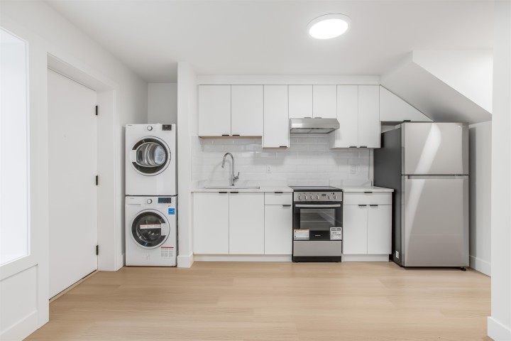 Photo 28 at 3336 W 14th Avenue, Kitsilano, Vancouver West