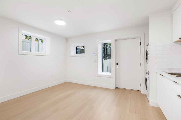 Photo 30 at 3336 W 14th Avenue, Kitsilano, Vancouver West