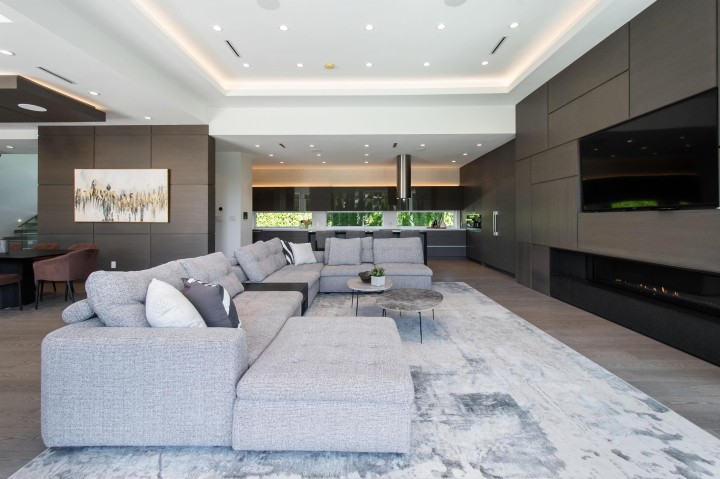 Photo 6 at 4262 Lions Avenue, Forest Hills NV, North Vancouver