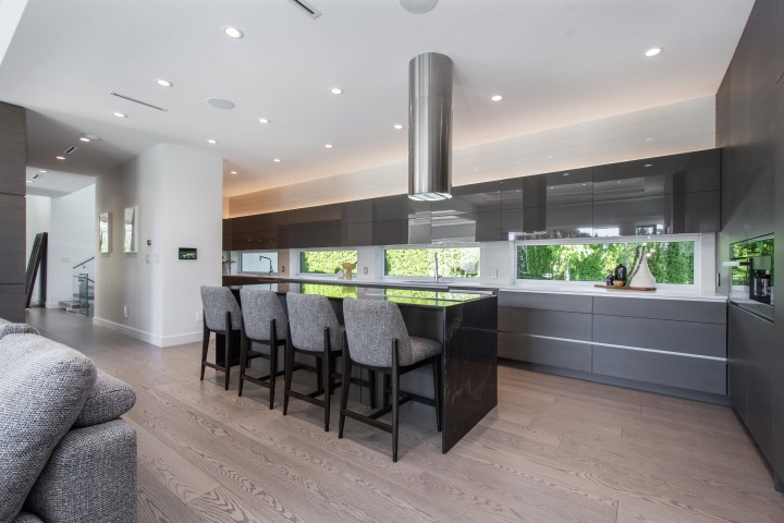 Photo 13 at 4262 Lions Avenue, Forest Hills NV, North Vancouver