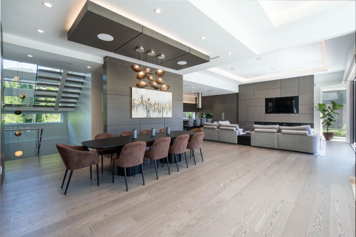 Photo 3 at 4262 Lions Avenue, Forest Hills NV, North Vancouver