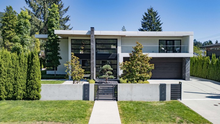 Photo 1 at 4262 Lions Avenue, Forest Hills NV, North Vancouver