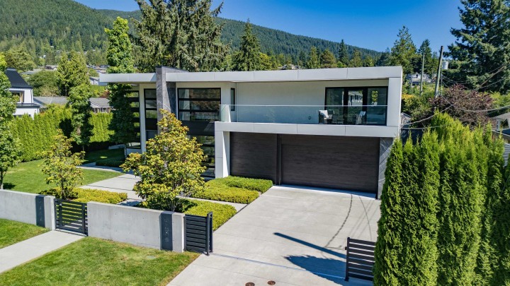 Photo 37 at 4262 Lions Avenue, Forest Hills NV, North Vancouver