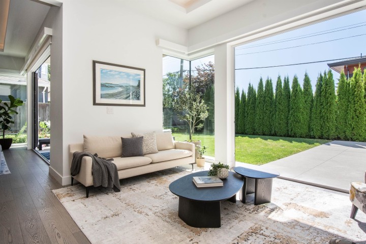 Photo 8 at 4262 Lions Avenue, Forest Hills NV, North Vancouver