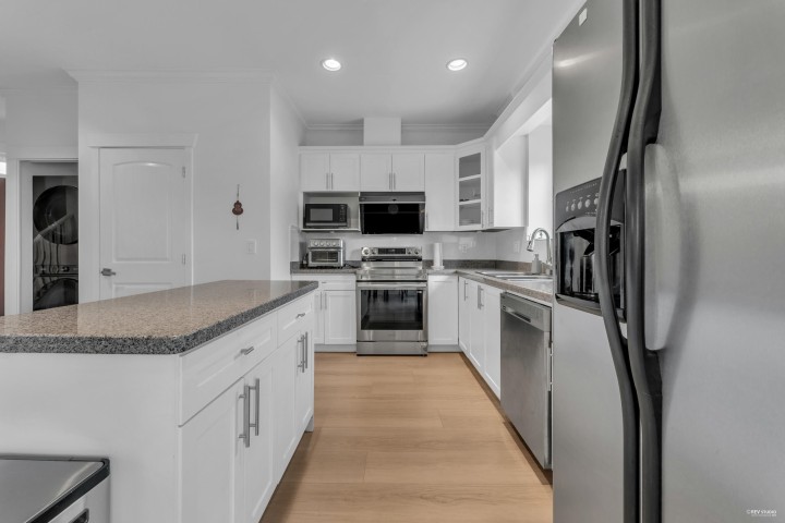 Photo 11 at 8436 Osler Street, Marpole, Vancouver West