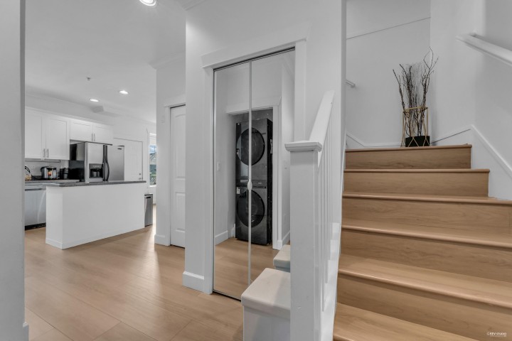 Photo 4 at 8436 Osler Street, Marpole, Vancouver West