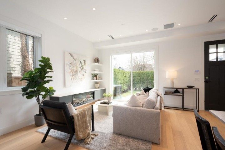 Photo 5 at 2725 Mcgill Street, Hastings Sunrise, Vancouver East