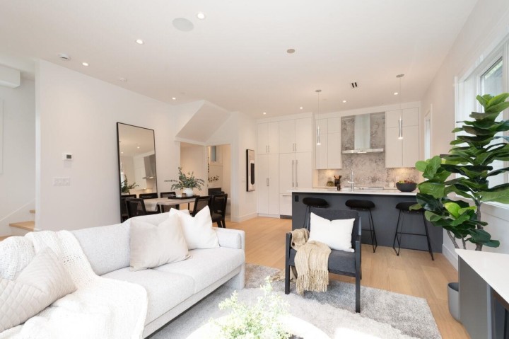 Photo 9 at 2725 Mcgill Street, Hastings Sunrise, Vancouver East