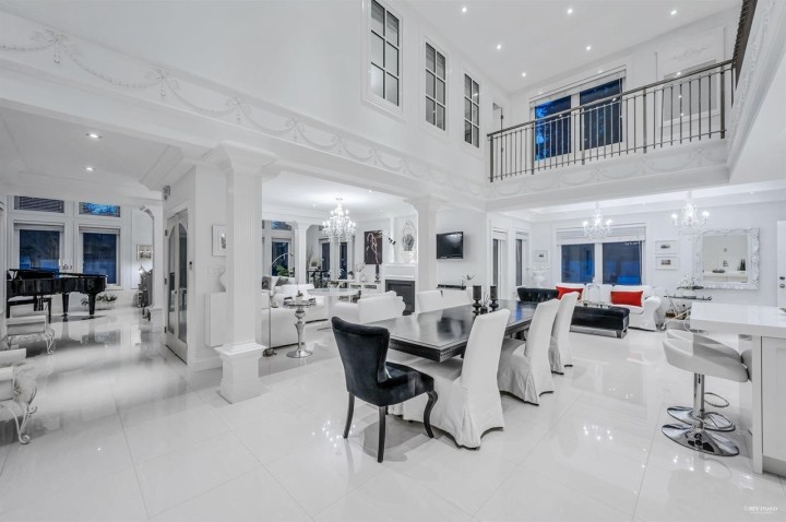 Photo 4 at 4511 Capilano Road, Canyon Heights NV, North Vancouver