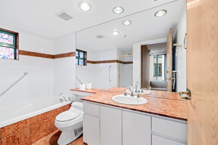 Photo 14 at 12A - 338 Taylor Way, Park Royal, West Vancouver